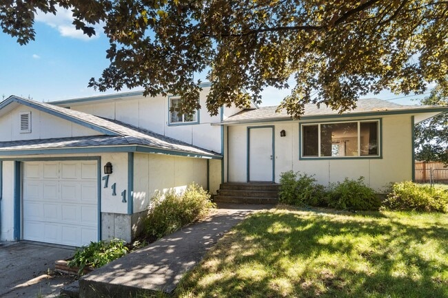 Building Photo - Beautiful Spokane Valley Duplex!!