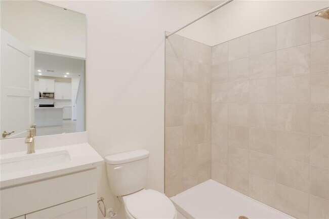 Building Photo - 5212 SW 40th Cir