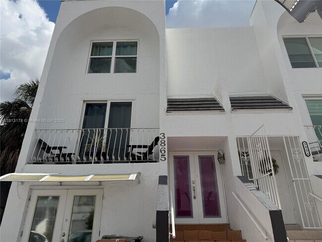 Building Photo - 3865 W 9th Way