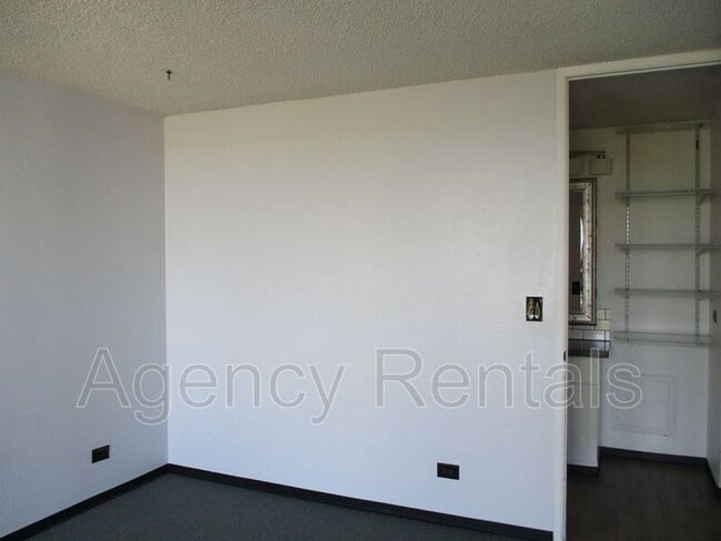 Building Photo - 98-410 Koauka Loop #29B