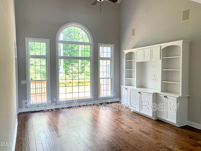 Building Photo - 5013 Kettle Creek Rd