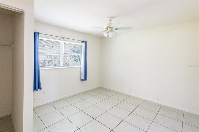 Building Photo - 23385 Farnam St