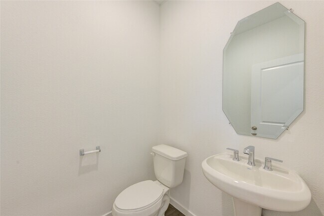 Building Photo - 16132 Holly Laurel Mnr