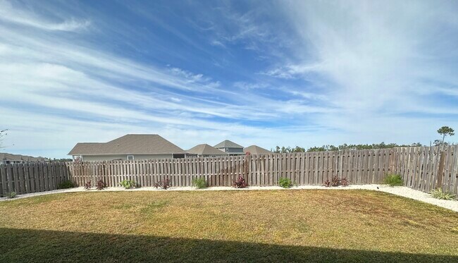 Building Photo - 111 Shoreview Dr