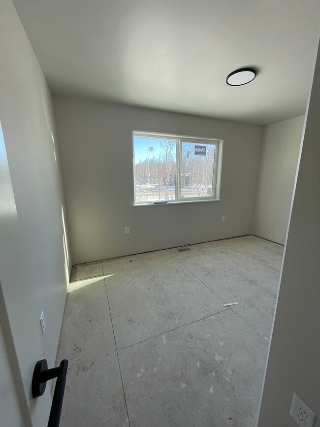 Building Photo - 7404 N Paw St