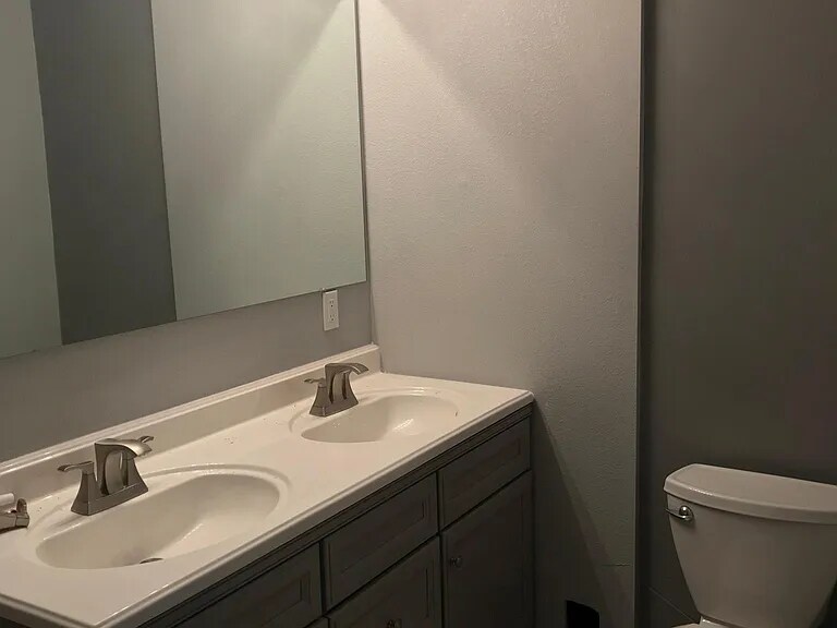 Bathroom 2 - 3120 Corona Trail