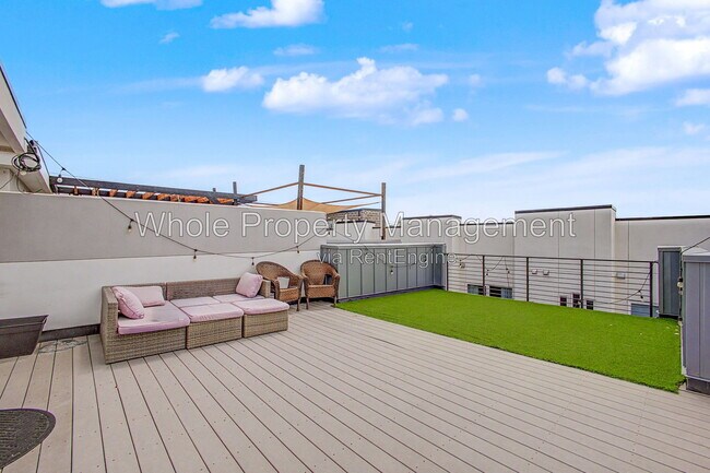 Building Photo - 3032 Zuni St