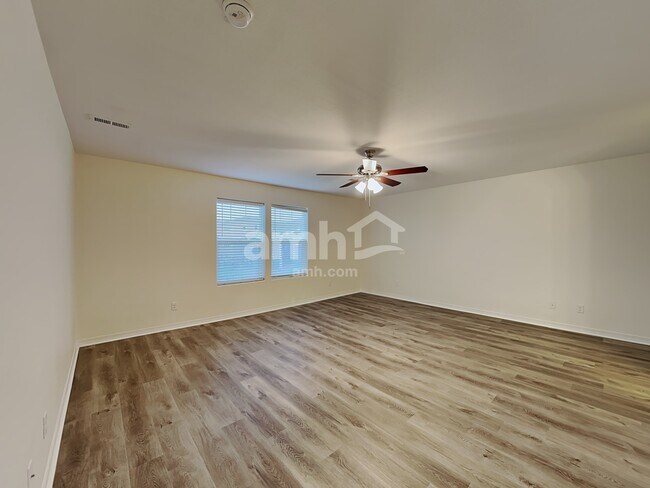 Building Photo - 6441 Stonefly Dr
