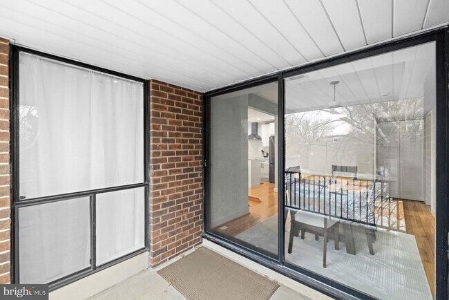 Building Photo - 9820 Georgia Ave