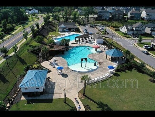 Building Photo - 905 Glenhaven Dr