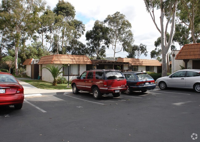 Building Photo - Cerro Carmel Apts