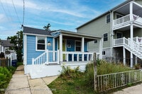 Building Photo - 30 Waterwitch Ave