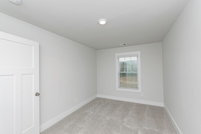 Building Photo - Monte Vista Townhomes