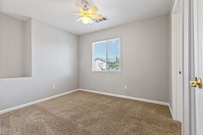 Building Photo - 4162 Piccadilly Ln
