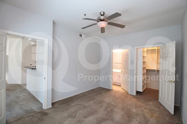 Building Photo - 11375 E Sahuaro Dr
