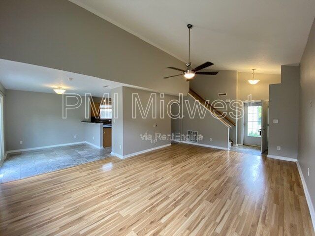 Building Photo - 112 Gazebo Dr