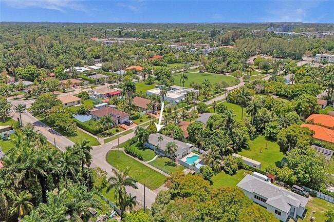 Building Photo - 16000 N Miami Ave