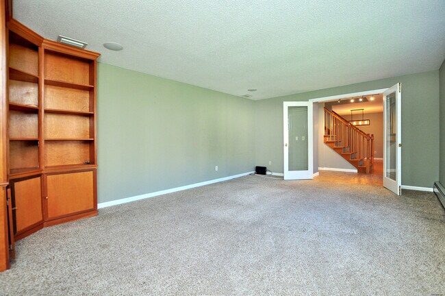 Building Photo - 16 Virginia Ln