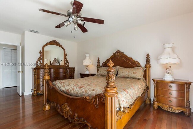 Building Photo - 4950 San Amaro Dr