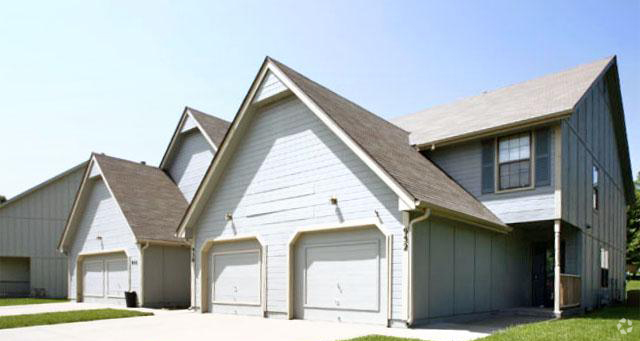 Building Photo - Markey Meadow Townhouses