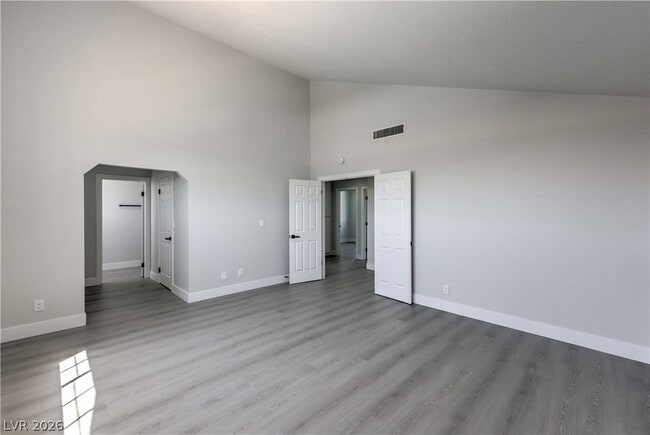 Building Photo - 6348 Vicuna Dr