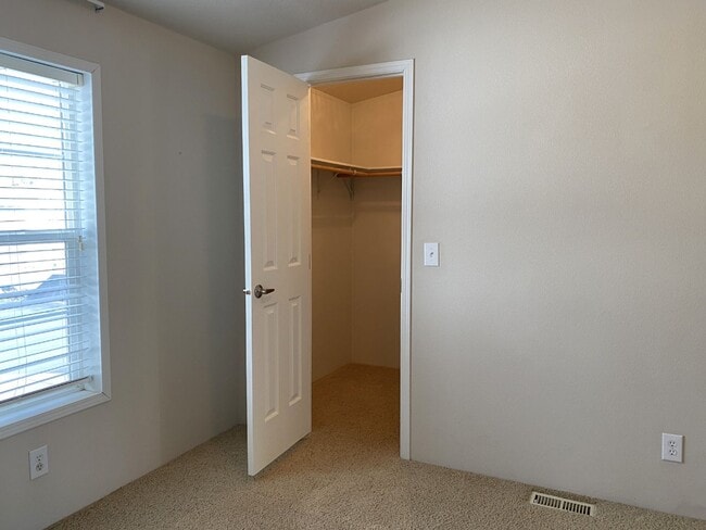 Building Photo - Solar Bonus in Dallesport, WA