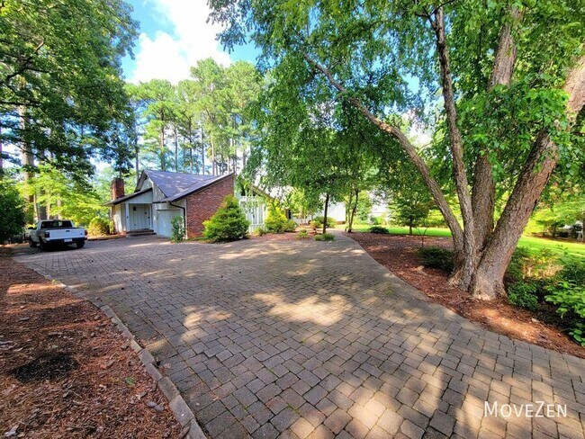 Building Photo - 6829 Greystone Dr
