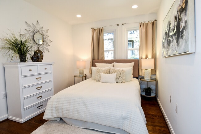 Building Photo - 601 G St SW