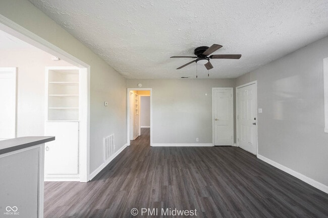 Building Photo - 5959 E 24th St