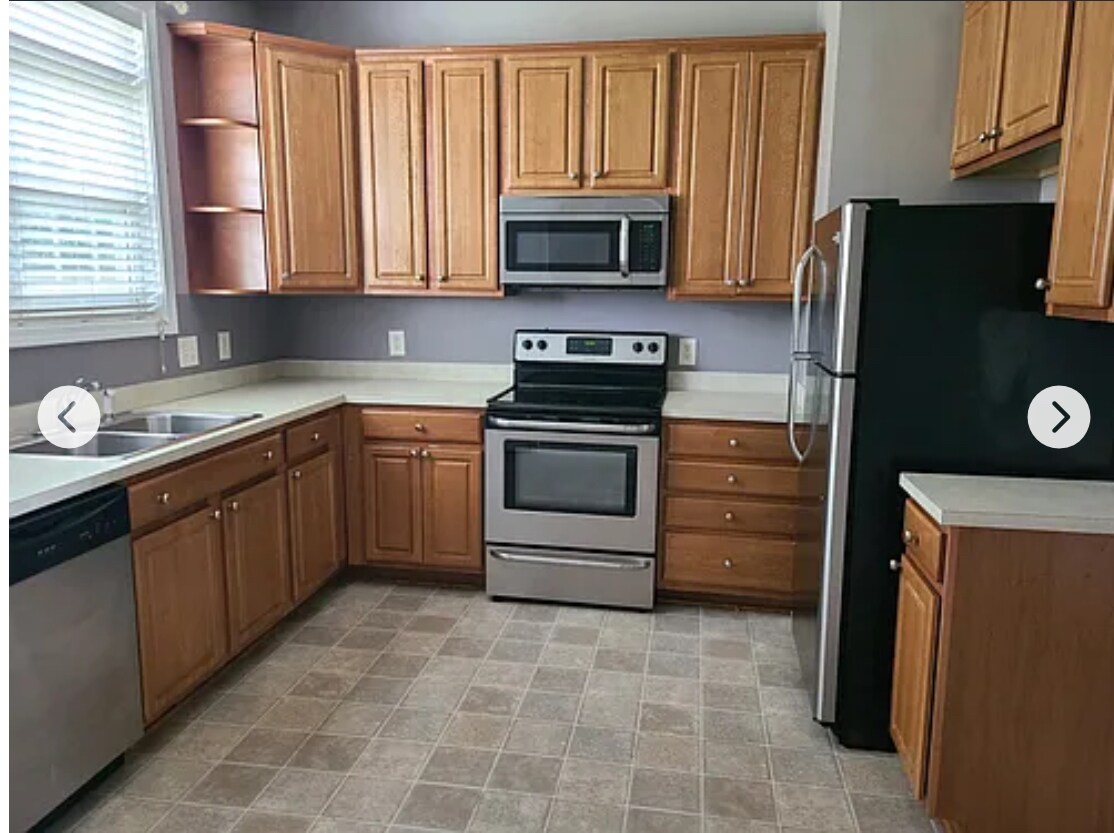 Building Photo - 107 Forest Ridge Rd