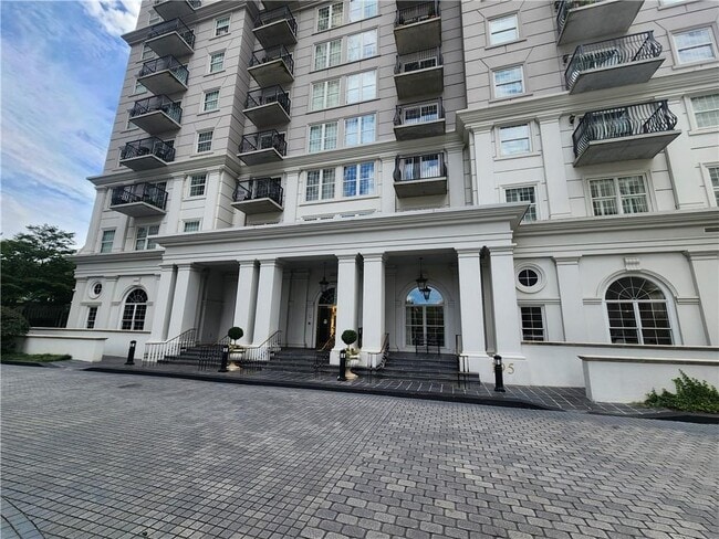 Building Photo - 195 14th St NE