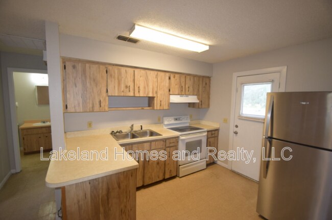 Building Photo - 117 Leelon Rd