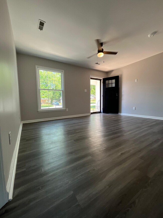 Building Photo - 3510 Cypress Pond Dr