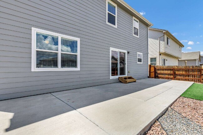 Building Photo - 7585 Alpine Daisy Dr
