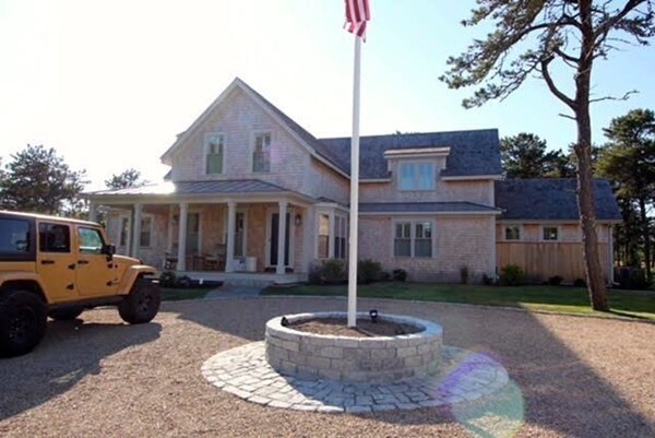 Building Photo - 7 Mill Hill Farms Rd