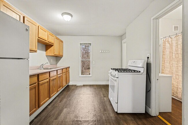 Building Photo - 49 National Ave NW