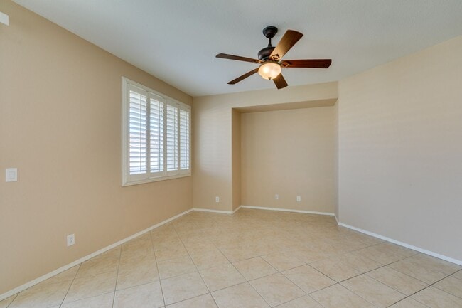 Building Photo - 6290 Majestic Hills Ave