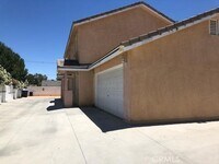 Building Photo - 38708 Larkin Ave