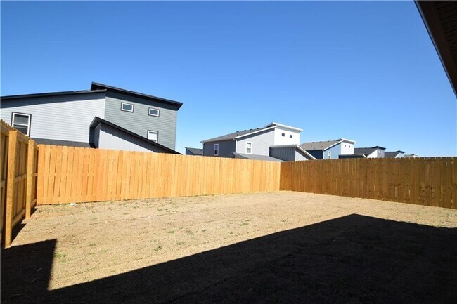 Building Photo - 1604 SW Poigai Wy