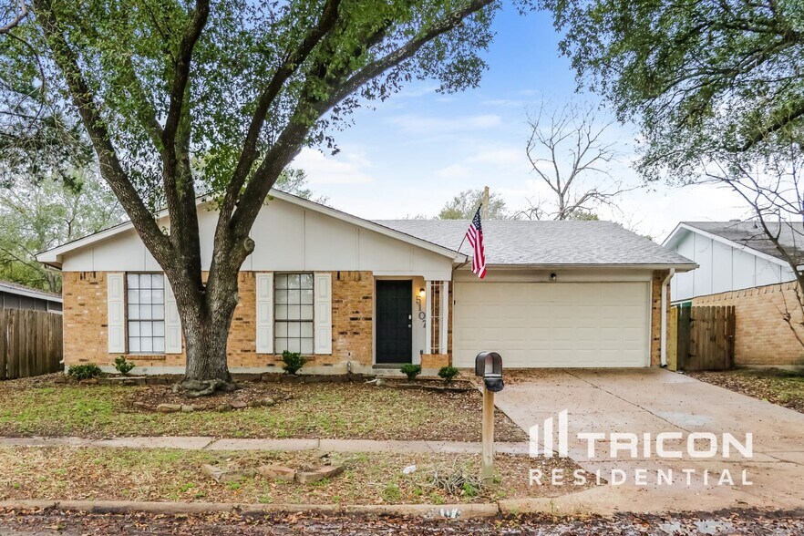 Primary Photo - 5107 Dunnethead Dr