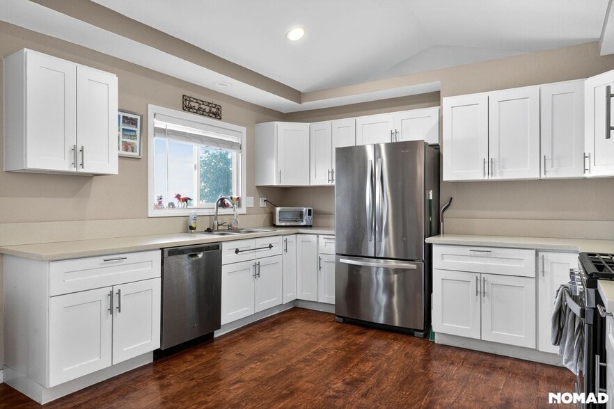 Building Photo - 77310 Indiana Ave