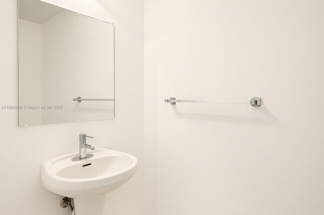 Building Photo - 60 SW 13th St