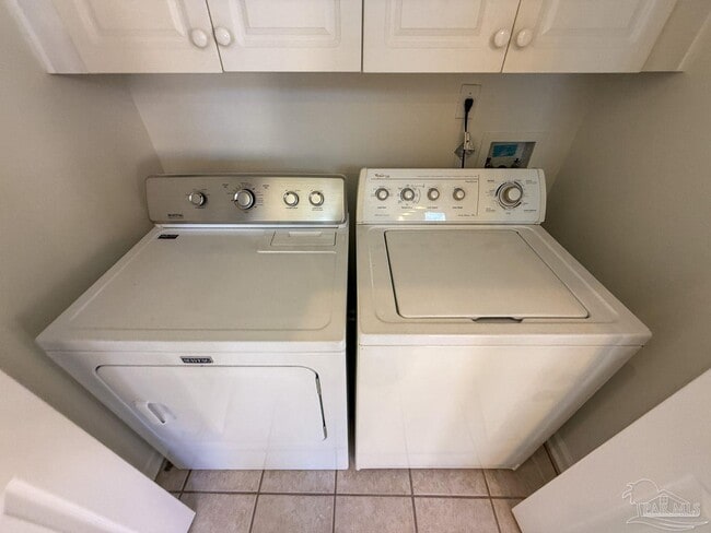 Building Photo - 1341 Tiger Lake Dr