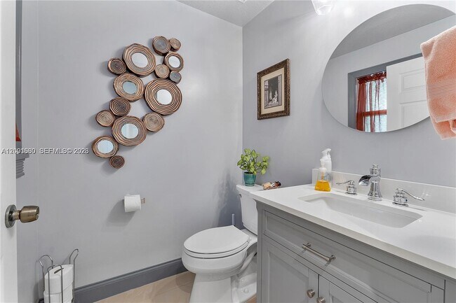 Building Photo - 1975 SE 14th St