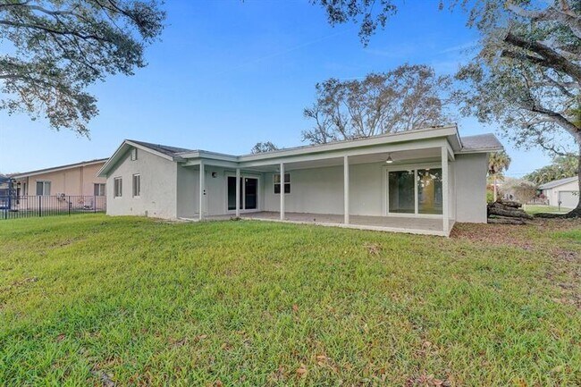 Building Photo - 11600 NW 26th St