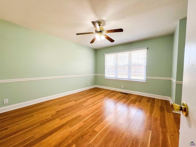 Building Photo - 1205 Morningside Dr