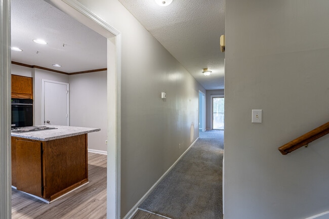 Building Photo - 3821 Forest Creek Way