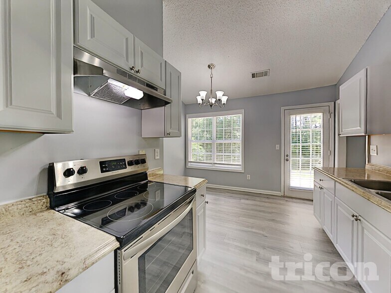 Building Photo - 309 Lokey's Ridge Rd