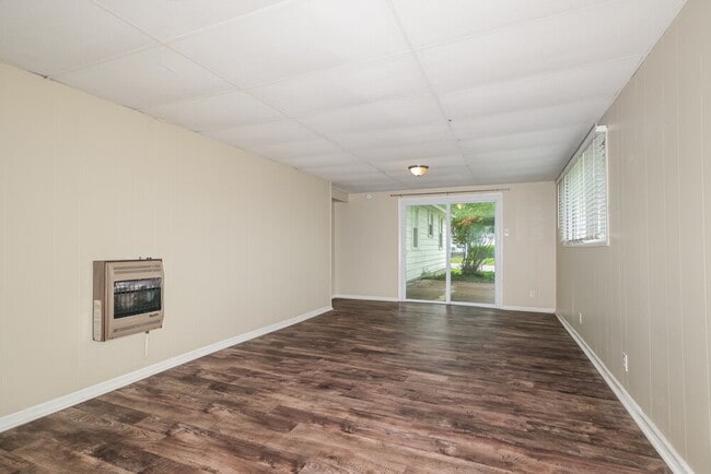 Building Photo - 1836 Morven Ave