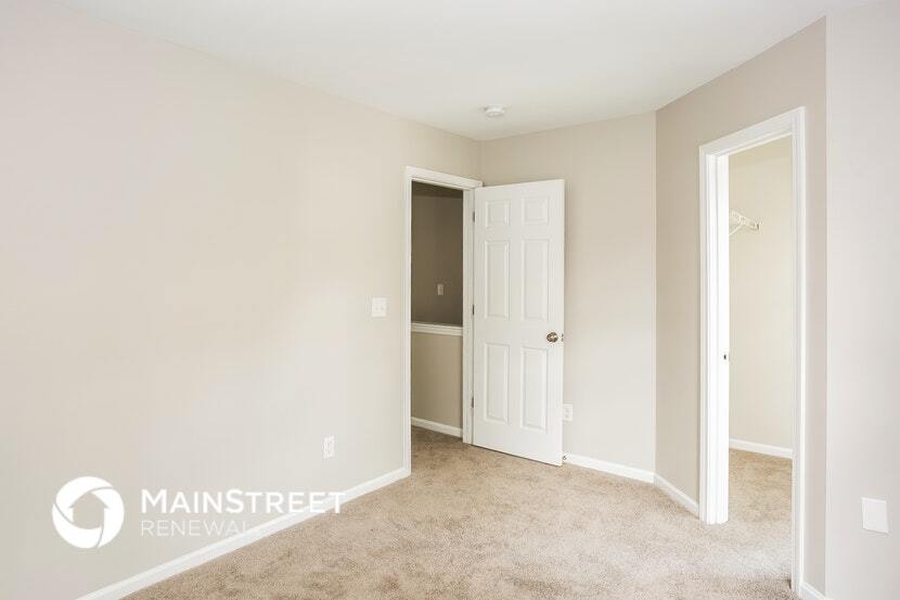 Building Photo - 5708 Shining Oak Ln